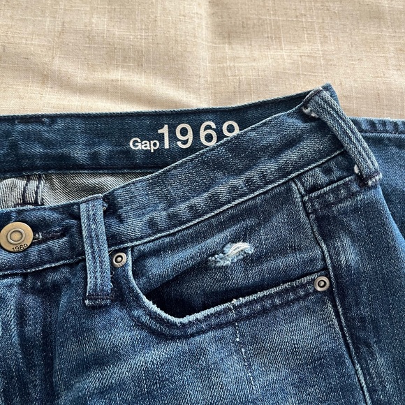 GAP 1969 Distressed Sexy Boyfriend Jeans, Flap Pockets, Size 27/4 - Picture 3 of 9